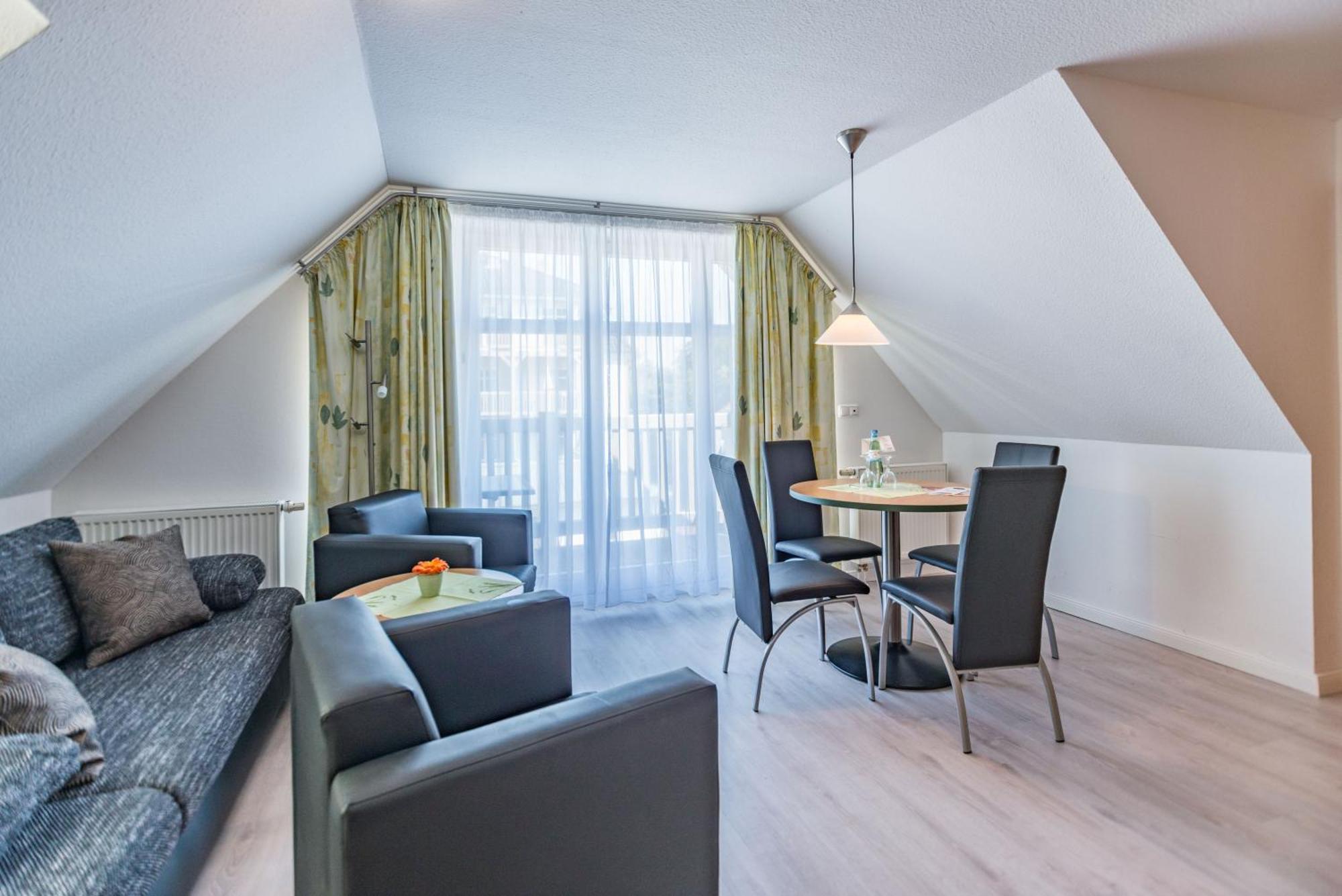 Am Weststrand Apartmenthaus Waldeck Kuehlungsborn Exterior foto