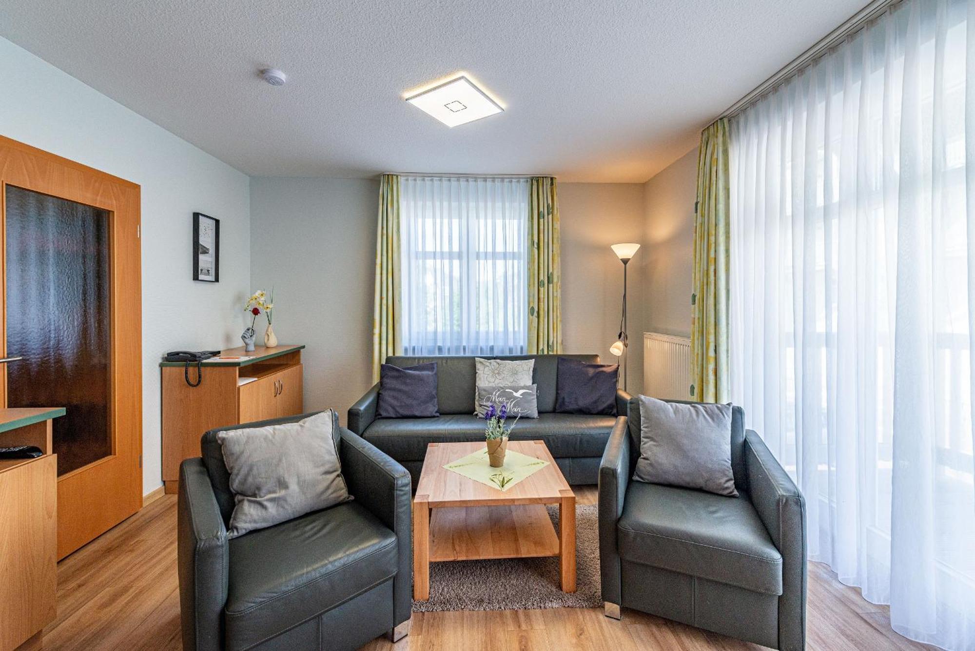 Am Weststrand Apartmenthaus Waldeck Kuehlungsborn Exterior foto