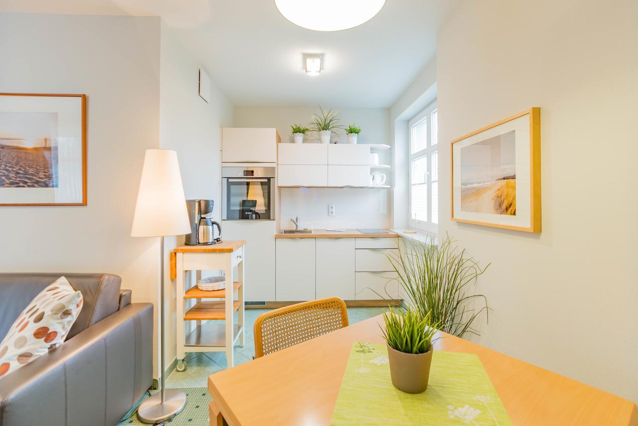 Am Weststrand Apartmenthaus Waldeck Kuehlungsborn Exterior foto